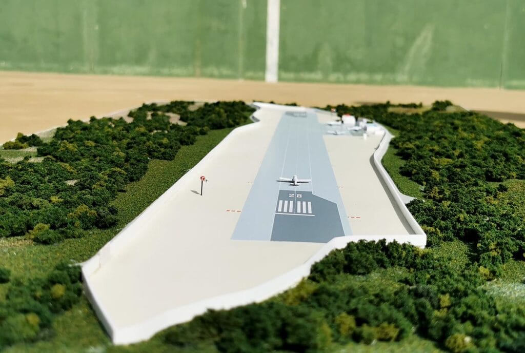 Fabricación de maquetas de aeródromos: Un enfoque detallado para ...