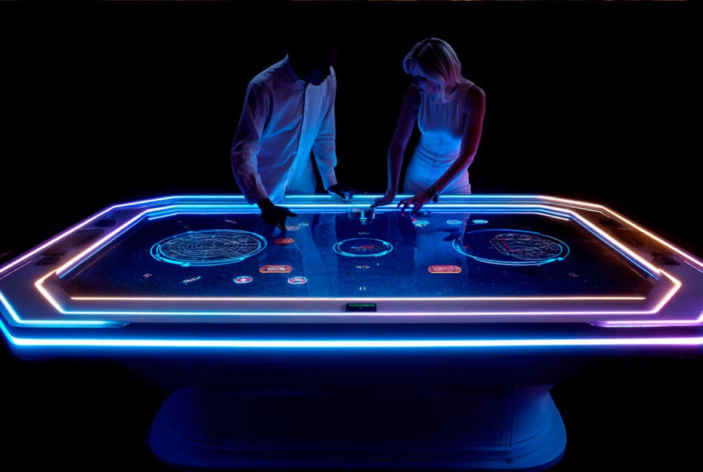 Interactive virtual model glowing